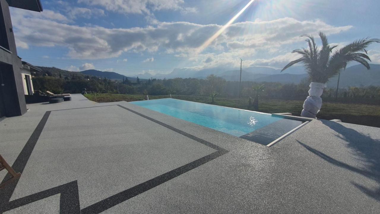 Studio indépendant vue magnifique et au calme Crest Extérieur photo